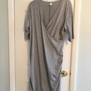 Maternity/nursing knee length dress